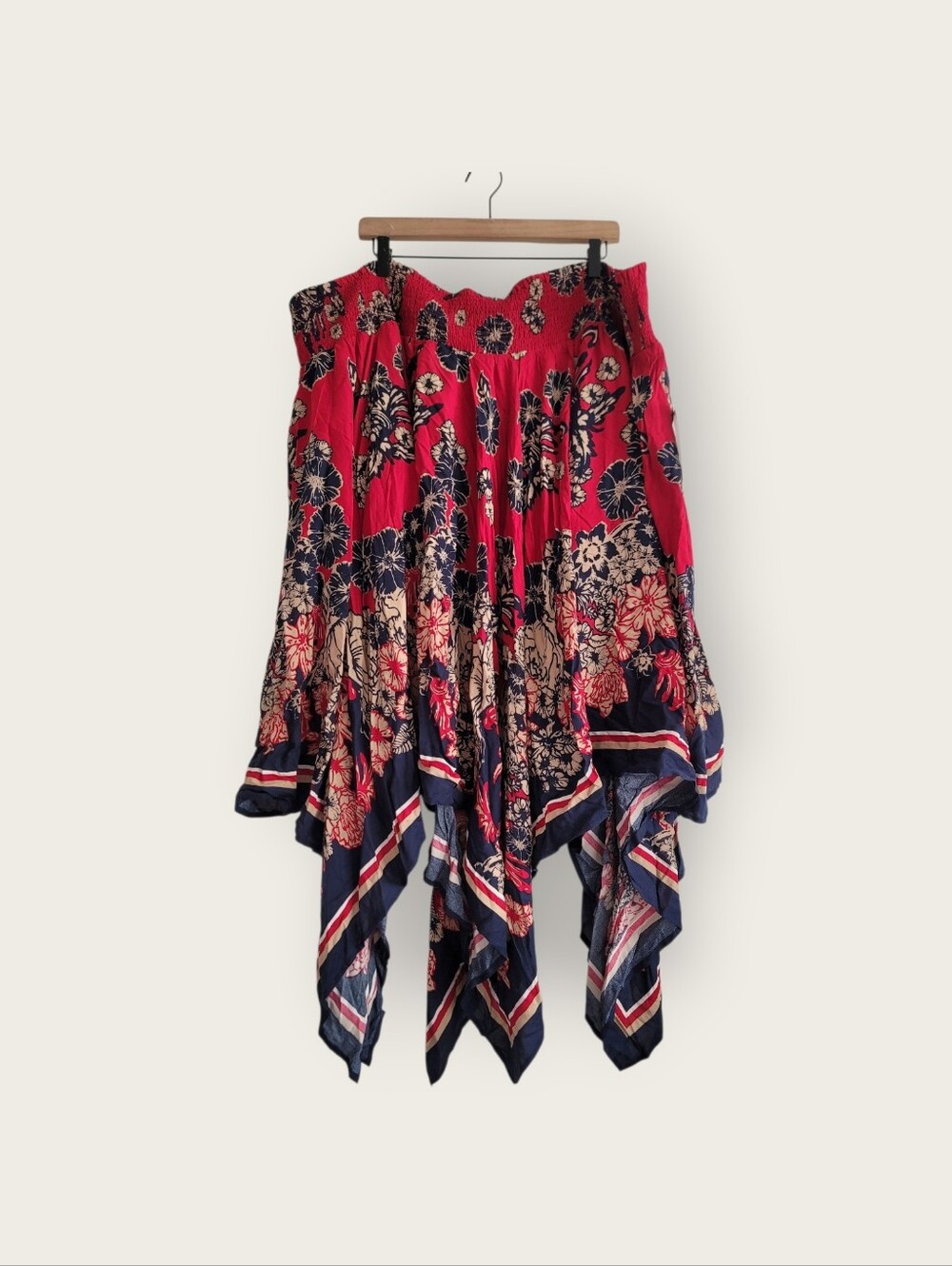 NEW Floral‎ Hanky Hem 42W Tall Plus Pull On Flowy Skirt Red Blue Denim 24/7